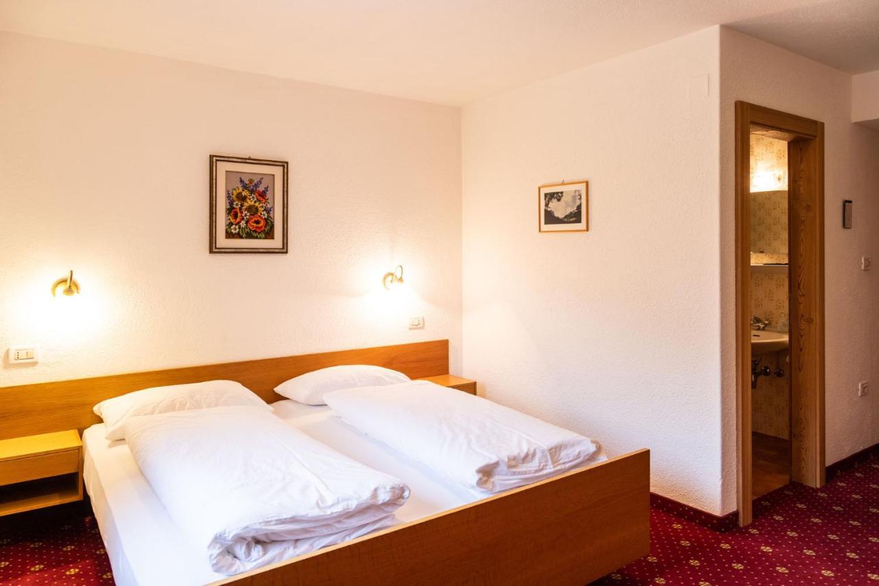 Garni Juri Bed & Breakfast La Villa  Eksteriør bilde