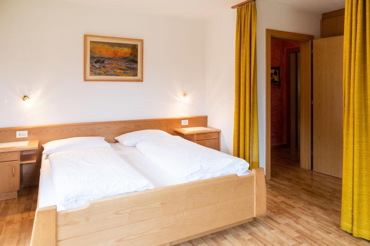 Garni Juri Bed & Breakfast La Villa  Eksteriør bilde