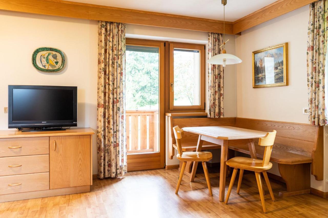 Garni Juri Bed & Breakfast La Villa  Eksteriør bilde